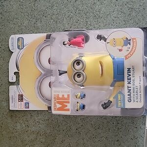 Despicable Me Giant Kevin Deluxe Action Figure